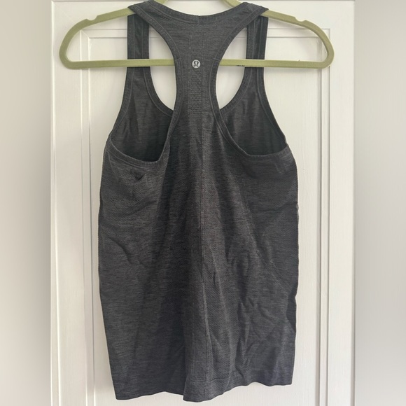 Lululemon swiftly tech racer back tank - size 6 - Picture 2 of 2